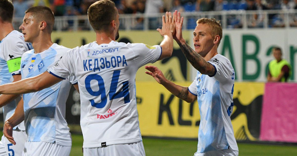 Феєрія Буяльського, пенальті та курйоз: "Динамо" розтрощило "Десну" і захопило лідерство в УПЛ (відео)