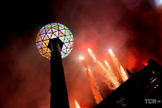 "Шар времени" на Таймс-сквер: как он появился и стал символом Нового ...