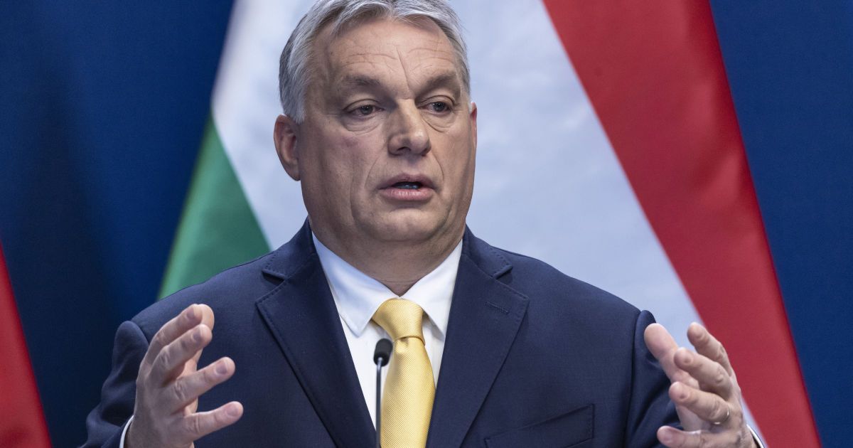 Угорщина вкотре підтвердила заборону на постачання та транзит зброї до України