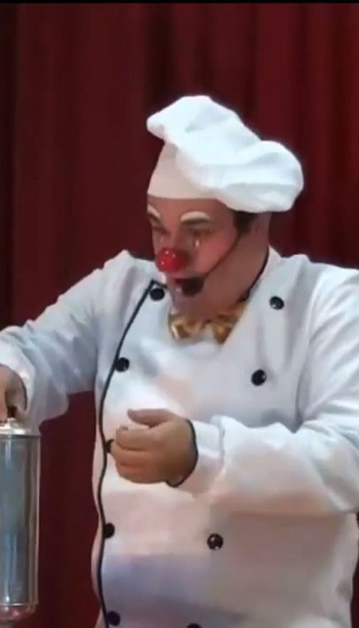 Известный в Бельгии клоун убил любимую на глазах ее детей