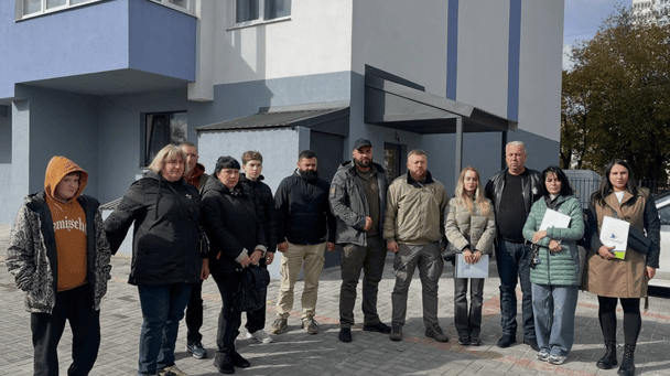 Родини загиблих бійців отримали житло від 3 армійського корпусу