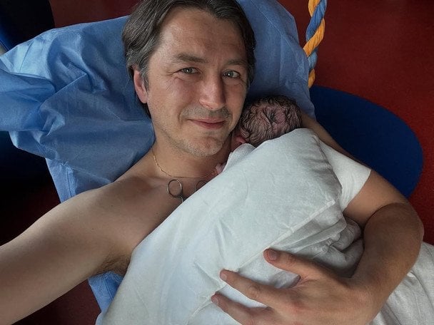 Сергій Притула з новонародженим сином / © instagram.com/siriy_ua