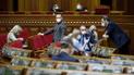 Пандемія коронавірусу: відомо, яку суму ВР витрачає на маски та дезінфектори для депутатів