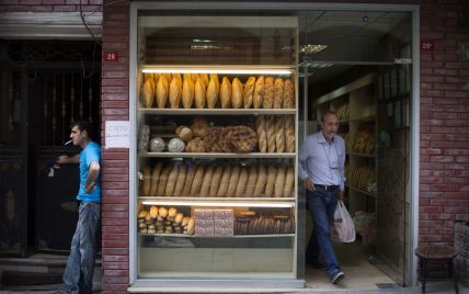 Французький бізнесмен продав свою пекарню безхатьку всього за 1 євро