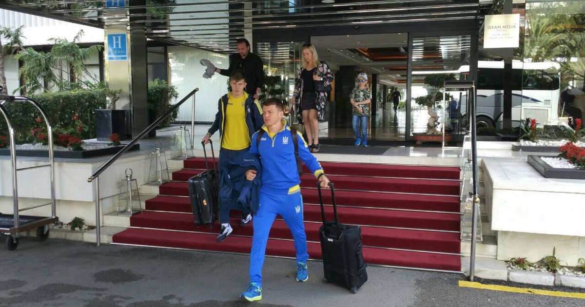 Збірна України вирушила до Бельгії на контрольний спаринг проти Японії
