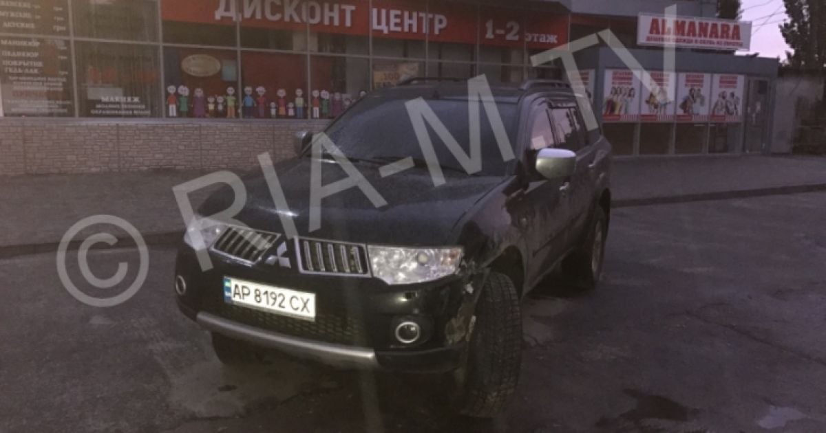На Запорожье пьяный депутат устроил аварию и сбежал