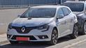 Шпигуни зняли гібридні Renault Megane на тестах