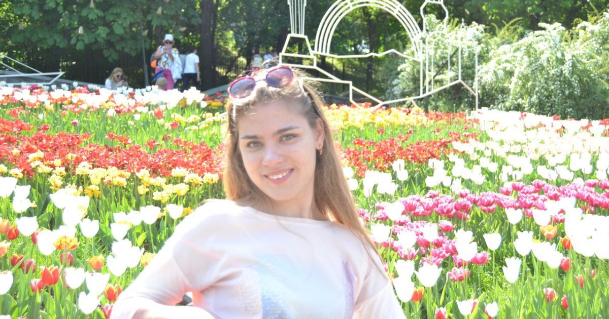 Допоможіть встати на ноги Олександрі