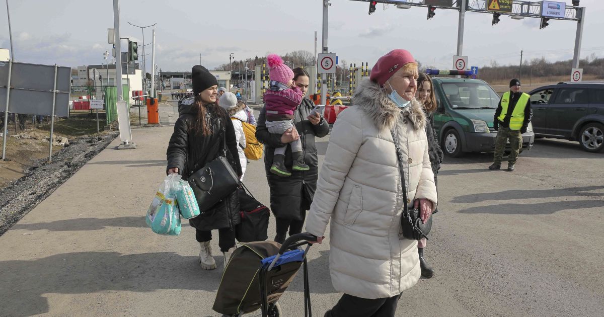Українські біженці у Польщі