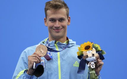 Четвертая медаль Украины в Токио: как награждали пловца-рекордсмена Романчука