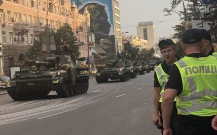 Из-за репетиции парада центр Киева снова захлебнулся в сплошных пробках
