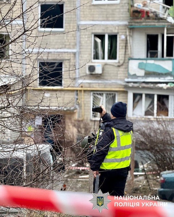 Наслідки ворожої атаки на Київ 23 грудня / © Поліція Києва