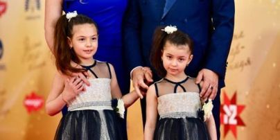 Милые и красивые: Камалия с подросшими дочками вышли на красную дорожку в роскошных платьях