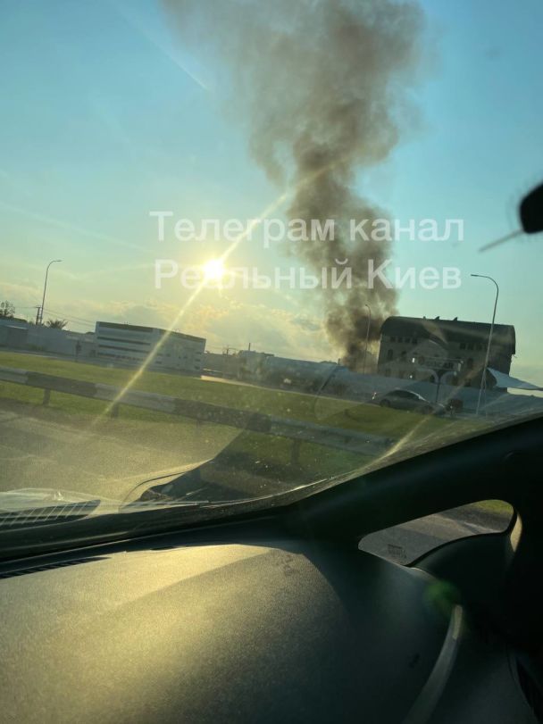 Пожежа під Києвом / Фото телеграм-каналу 