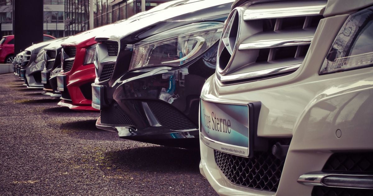 Автомобілі