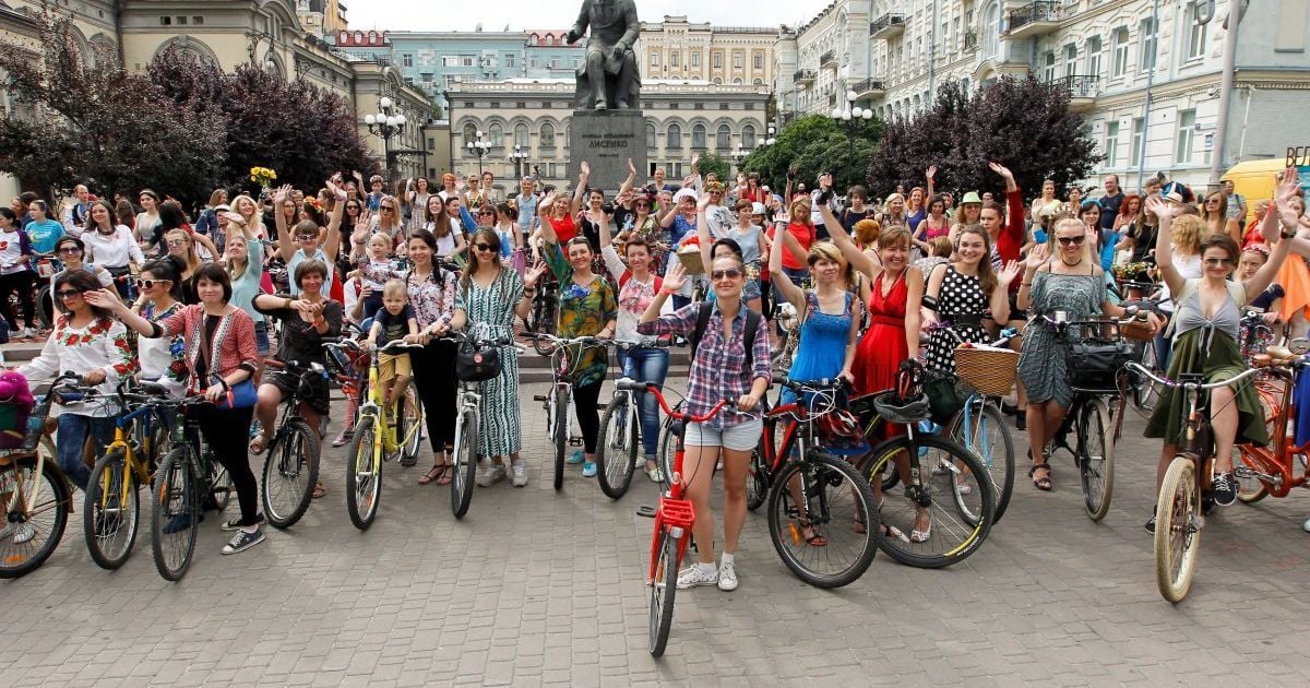 Велопарад дівчат у Києві _9 / © УНІАН