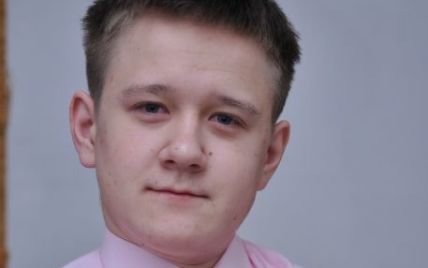 Помогите 17-летнему Мише избавиться от инвалидной коляски