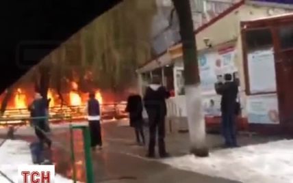 В Киеве дотла сгорел паб "Портер"