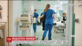 Медсестру, яку підозрюють у вбивстві немовлят, арештувала поліція Британії