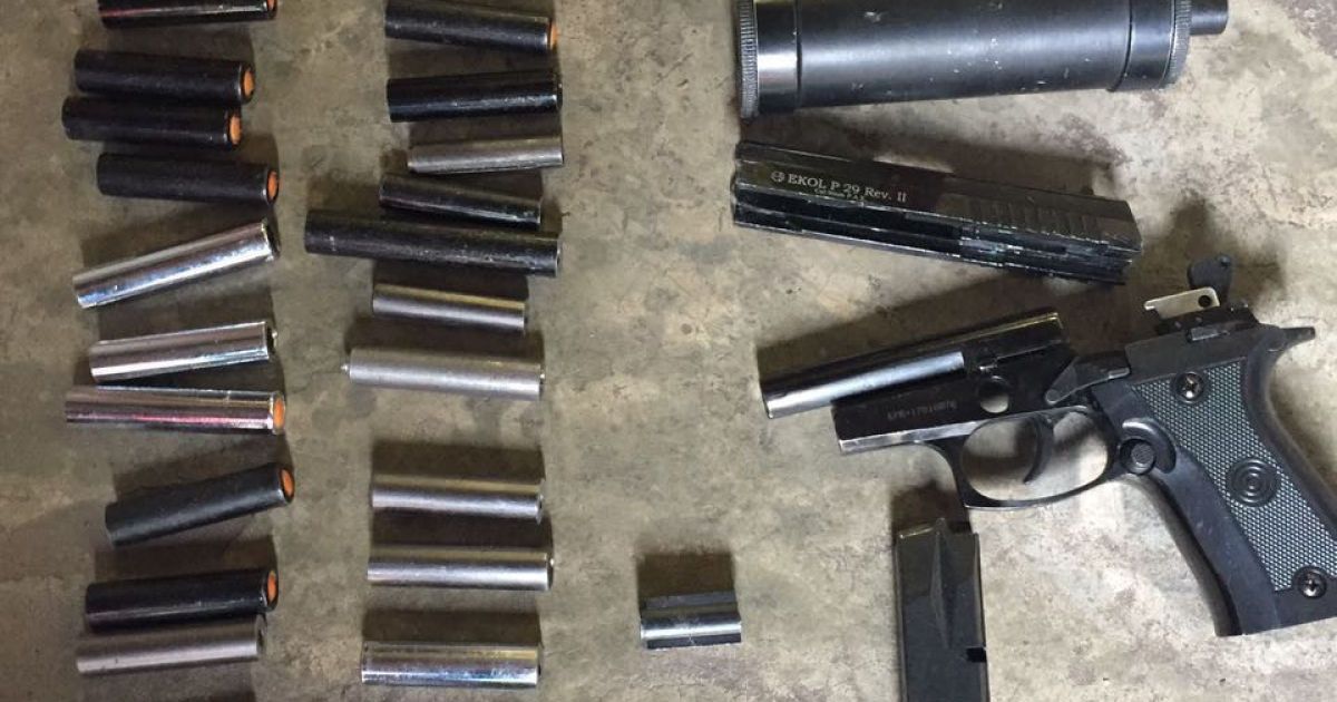 СБУ затримала торгівців зброєю з району АТО_6 / © СБУ