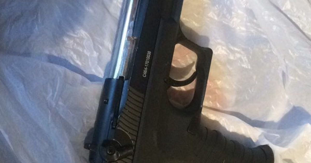 СБУ затримала торгівців зброєю з району АТО_3 / © СБУ