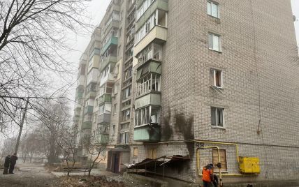 Окупанти за добу обстріляли 3 райони Харківщини: пошкодили дві п'ятиповерхівки та лікарню, є поранені
