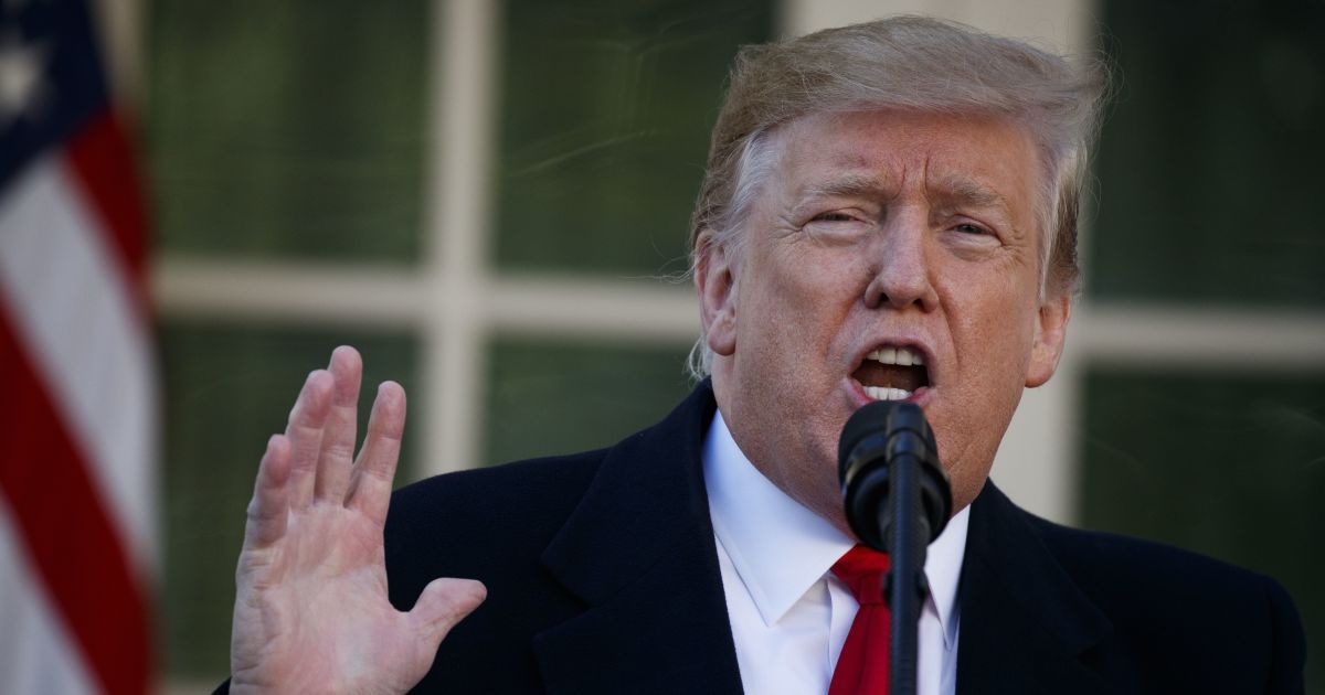 "Не беспокоит вообще". Трамп не против обнародования доклада Мюллера относительно связей с Россией