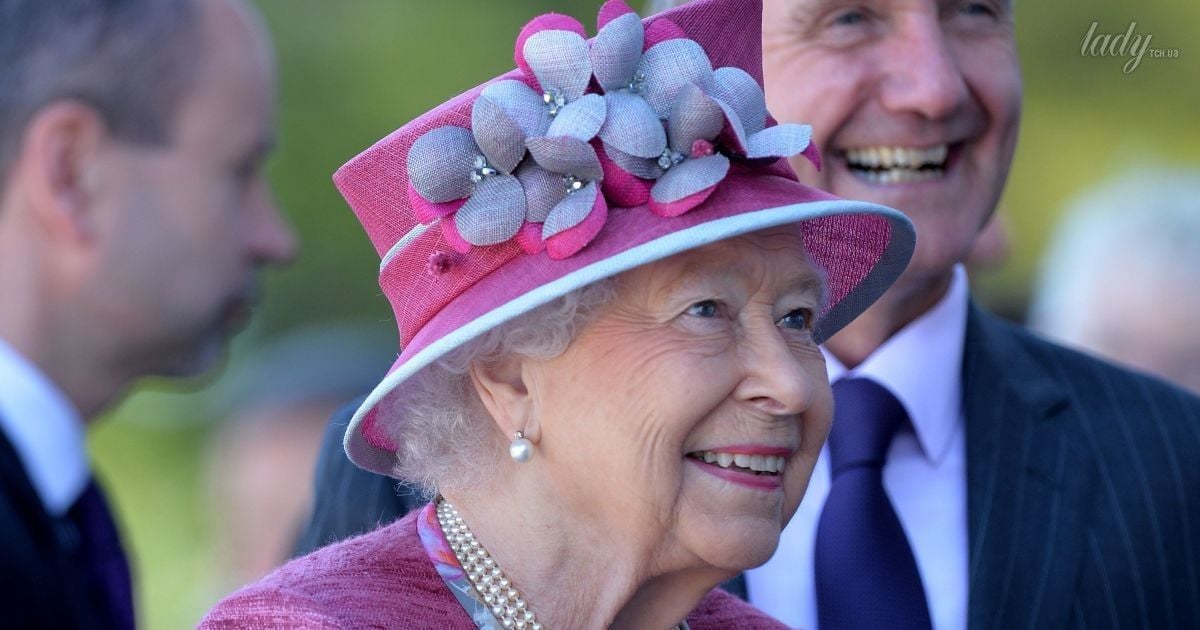 Королева Елизавета II