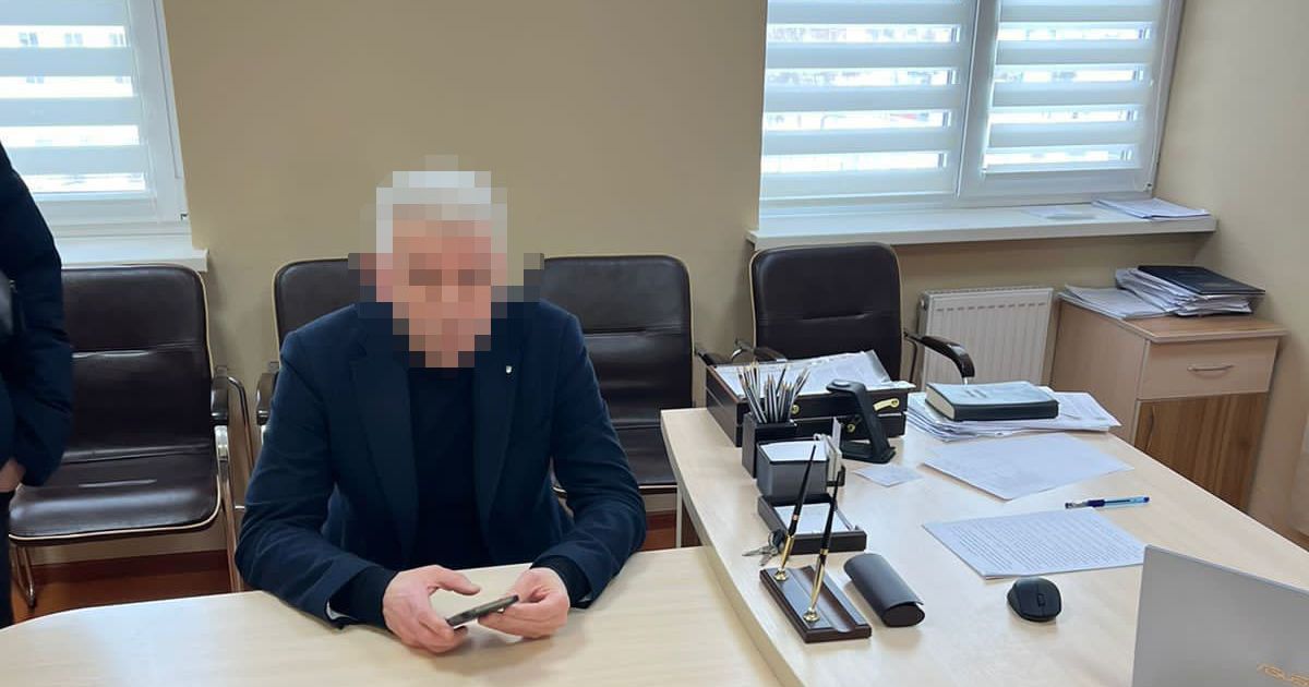 Проректор одного з київських університетів вимагав хабар у студентів