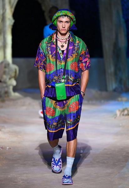 Коллекция Versace трет-а-порте сезона весна-лето 2021 / © East News
