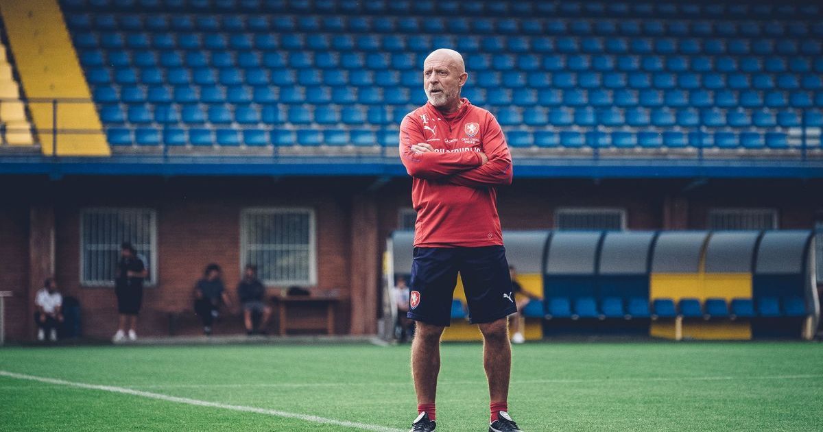 Соперник сборной Украины в Лиге наций уволил главного тренера