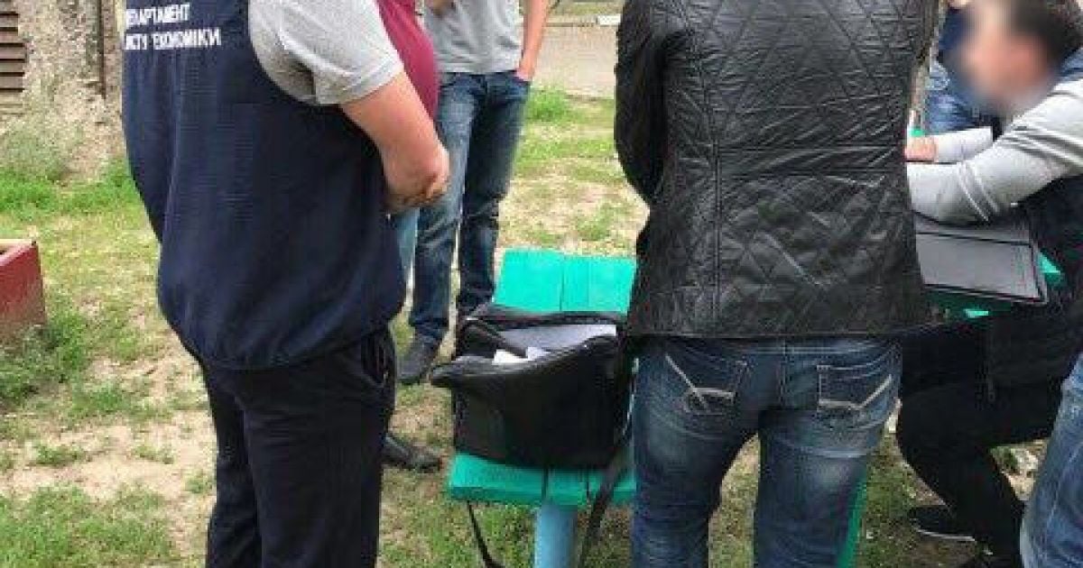 глава Нікопольської РДА попався на хабарі_2 / © Facebook/Арсен Аваков