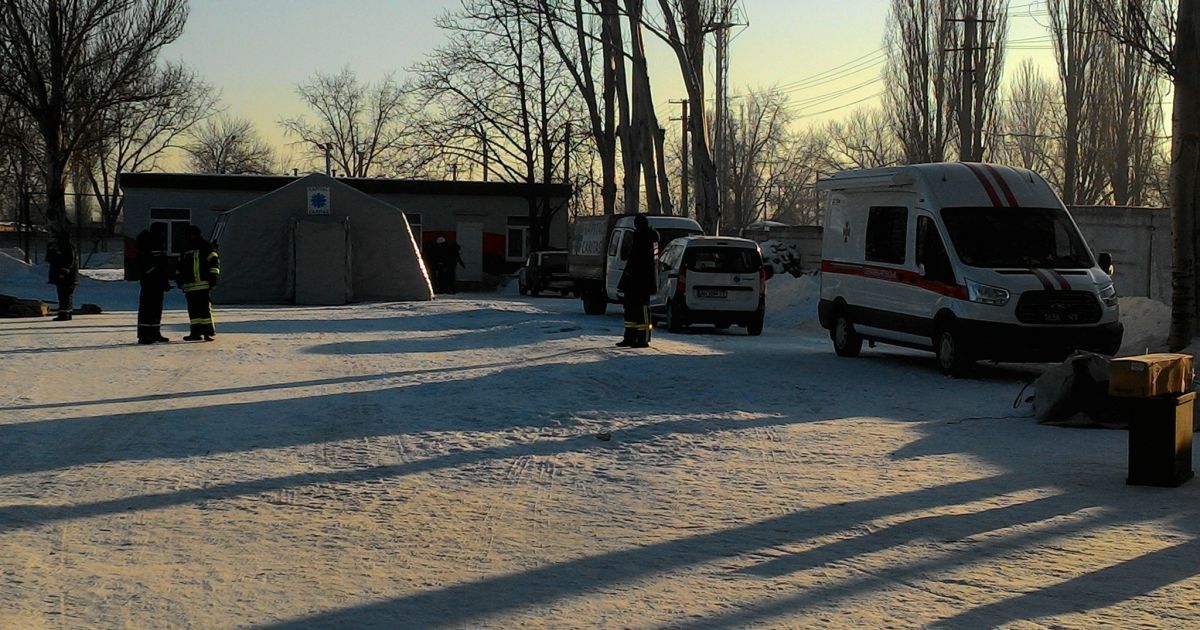 Рятувальники показали, як працюють пункти обігріву та польові кухні в Авдіївці