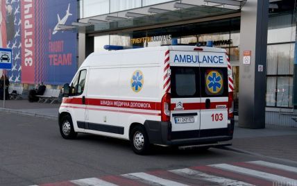 В гипермаркете в Киеве оборвался лифт: кабина летела шесть метров, пассажир погиб
