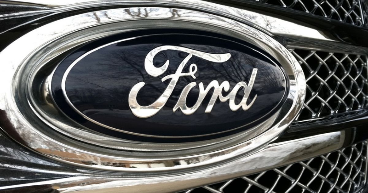 Ford учит свои автомобили определять свободные места на парковках