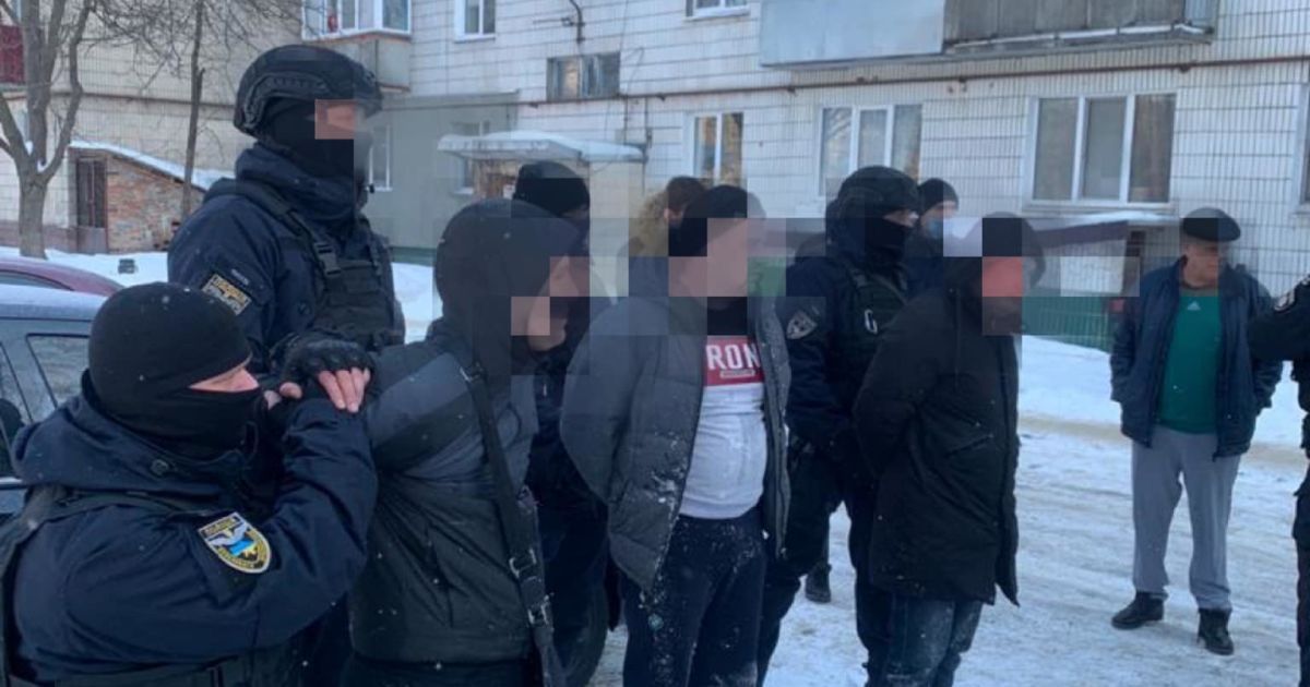 У Києві група шахраїв займалася аферами під виглядом продажу автомобілів із Європи