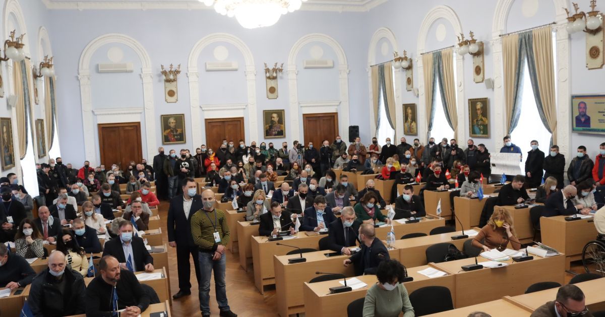 Мер Миколаєва перекладав слова депутатів від "ОПЗЖ", які відмовилися виступати українською