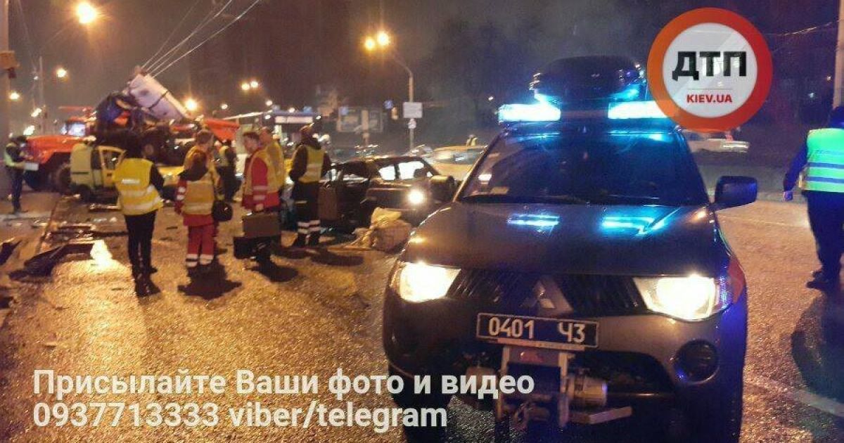 ДТП на проспекті Перемоги у Києві_5 / © facebook.com/dtp.kiev.ua