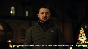"У нас есть одно мощное оружие!": Зеленский обратился к украинцам 24 декабря