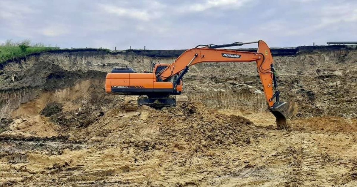 Зсув на трасі Київ-Одеса: стало відомо, коли ліквідують наслідки (відео)