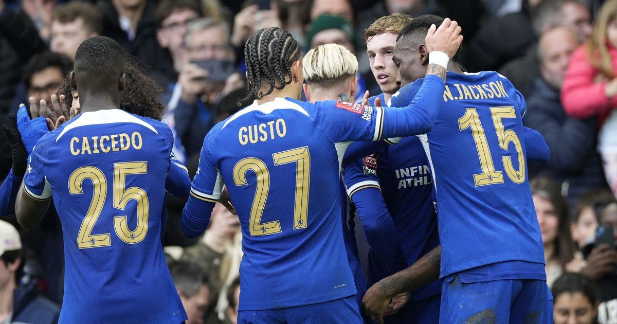 Un curieux but contre son camp et un retrait : “Chelsea” avec Mudryk a à peine atteint les demi-finales de la FA Cup (vidéo)