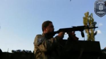 Бойцы полка "Днепр-1" показали бои в Песках
