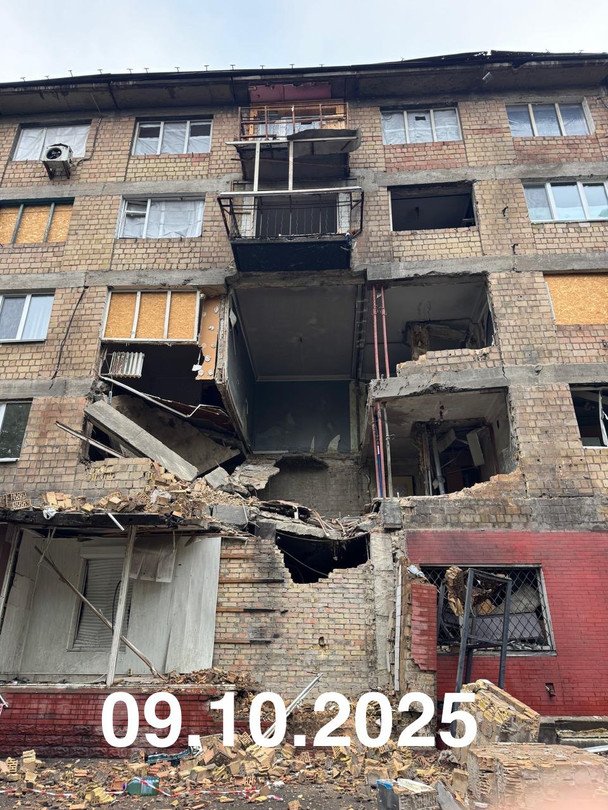 Обвал перекрытия дома по просп. Отрадном. / © КМДА