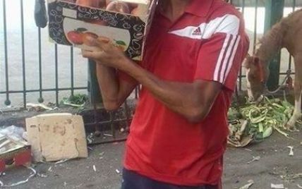 Известный египетский футболист стал продавцом овощей на местном рынке
