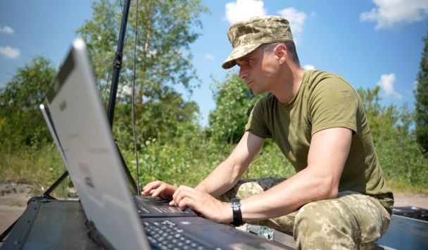 Военные тестируют дроны для разминирования.