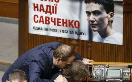Нардеп Савченко піде до Ради та зніме портрет зі своїм зображенням з трибуни