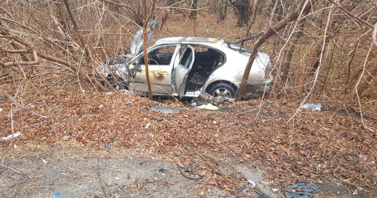 На трассе Днепр-Запорожье произошло жуткое ДТП: три человека погибли на месте (фото)