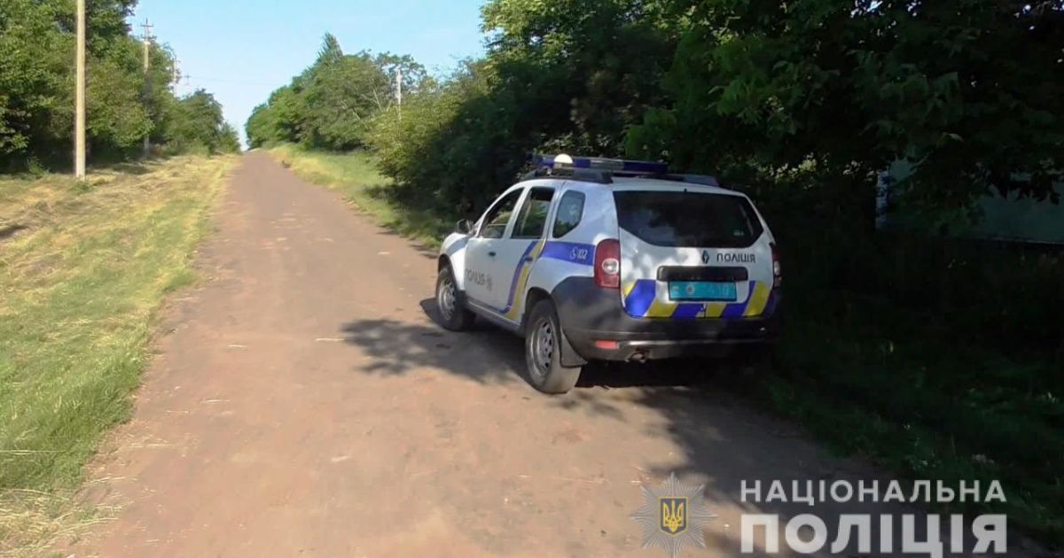 В Одеській області через ревнощі чоловік вистрелив у молодика і загнав у лісопосадку