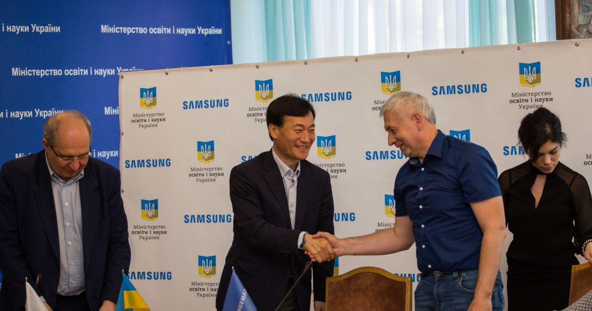 "Samsung Electronics Україна" долучає українських старшокласніків до IT-освіти_2 / © ТСН.ua