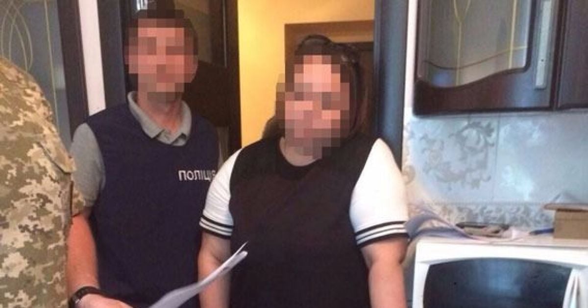 На Рівненщині викладач медколеджу погоріла на хабарі в 4 тисячі доларів
